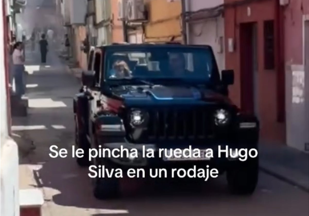 Momento en el que Hugo Silvia sufrió un resbalón.