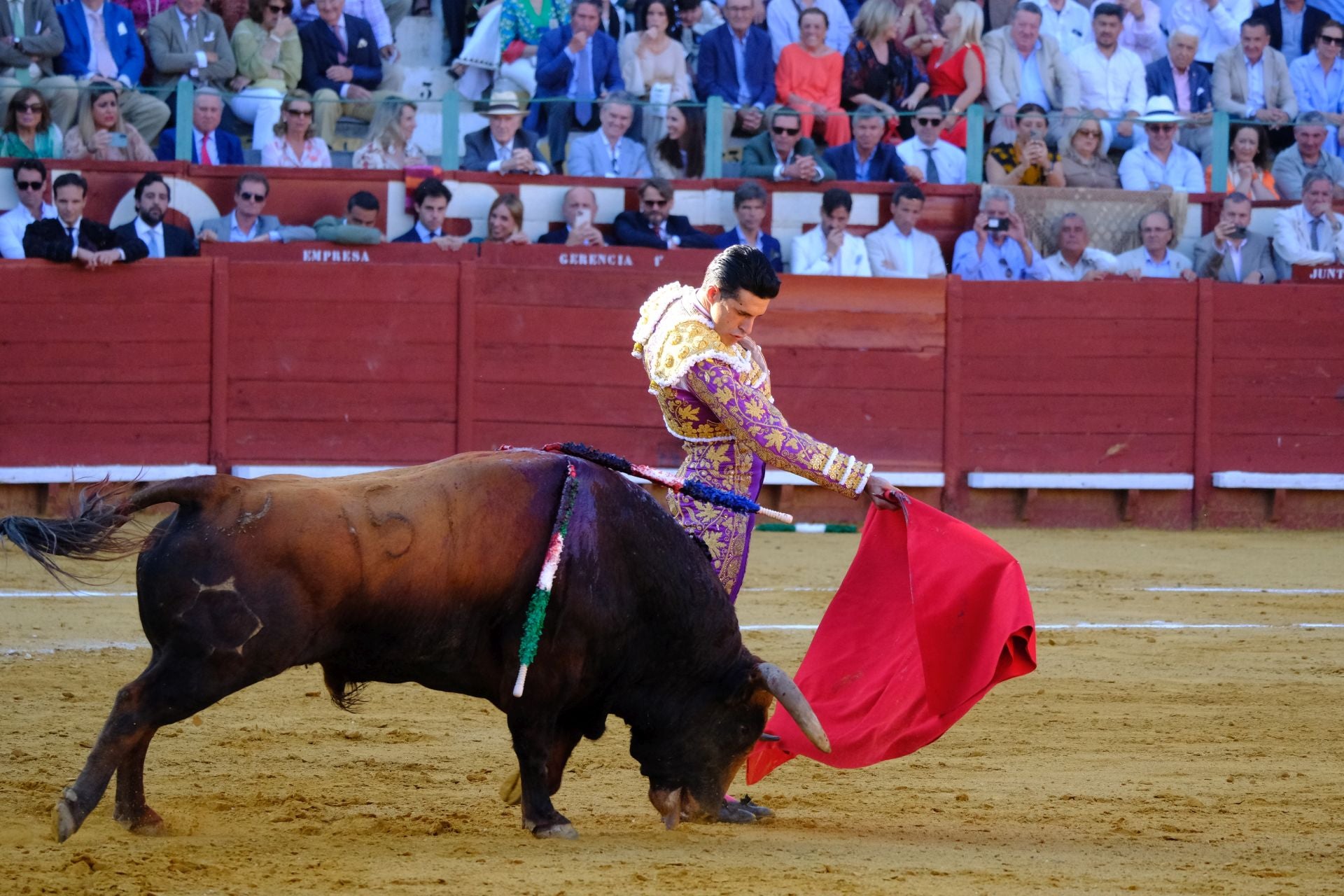 Fotos: Talavante y Roca Rey brillan en Jerez