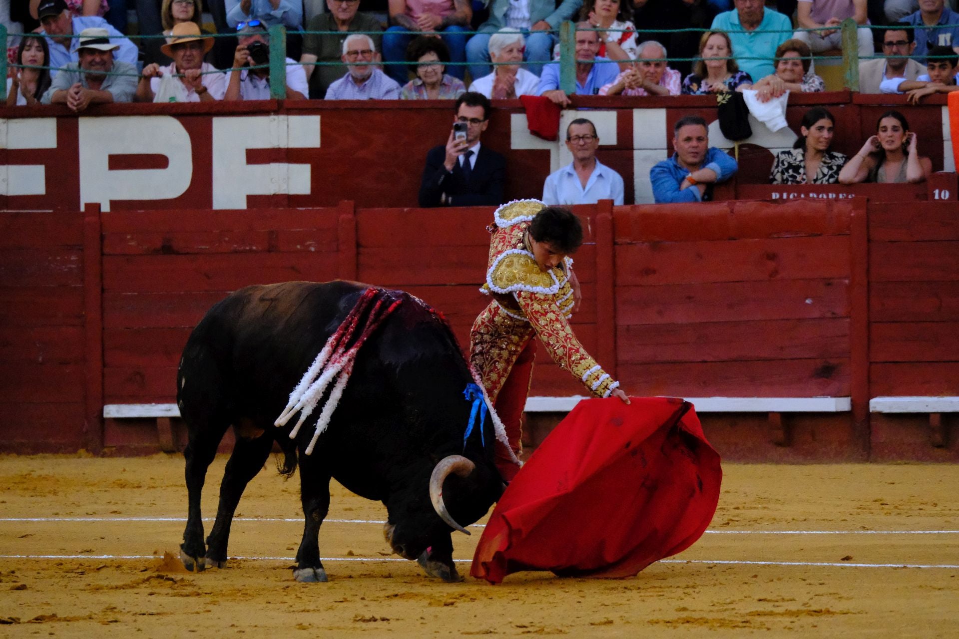 Fotos: Talavante y Roca Rey brillan en Jerez