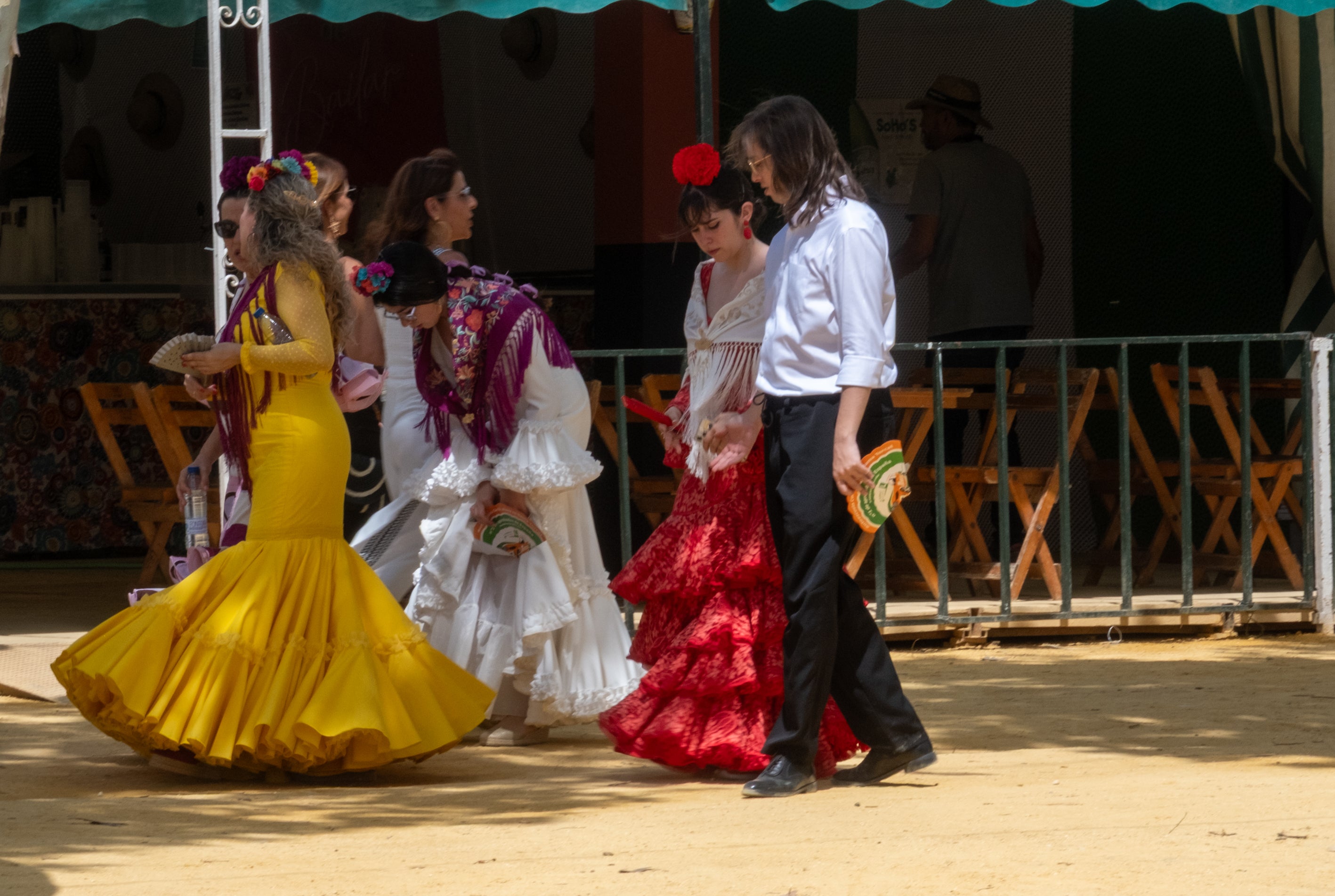 El calor marca el jueves de Feria en El Puerto