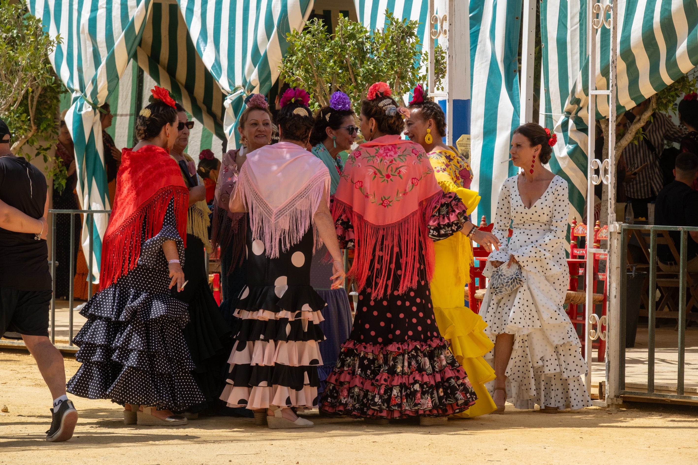El calor marca el jueves de Feria en El Puerto