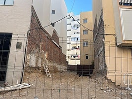 El chalé más pequeño de Cádiz ya es historia