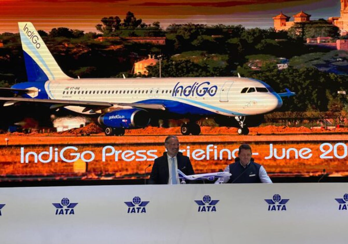 Firma del acuerdo entre Airbus y IndiGo