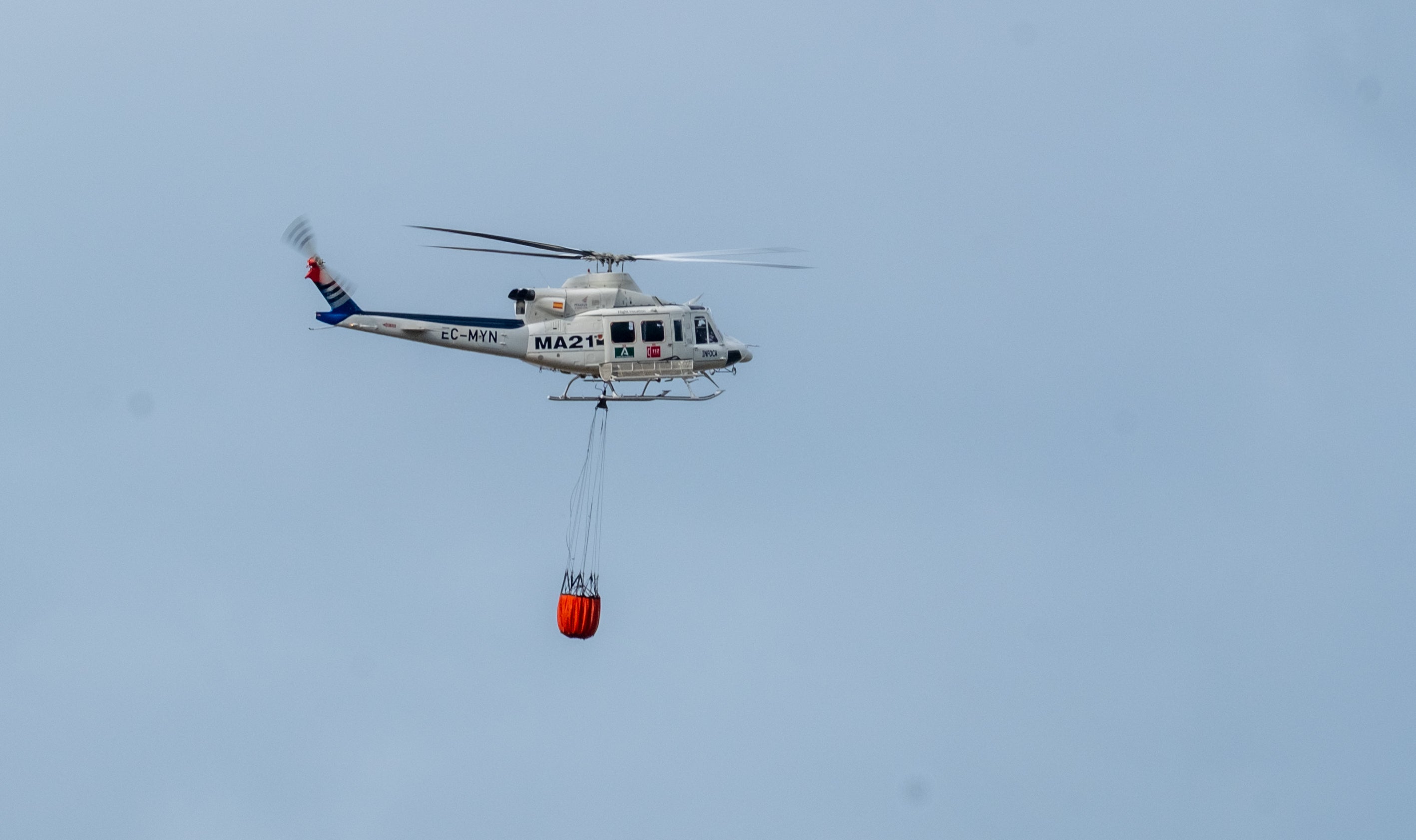 Fotos: Las imágenes del incendio de Puerto Real
