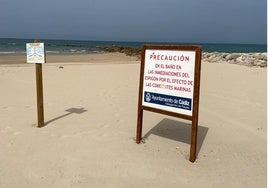 El Ayuntamiento de Cádiz insiste en respetar las zonas de baño tras una tarde trágica