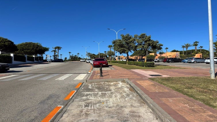 Esto es lo que costará aparcar en las playas de Chiclana durante este verano: las tarifas de la zona naranja