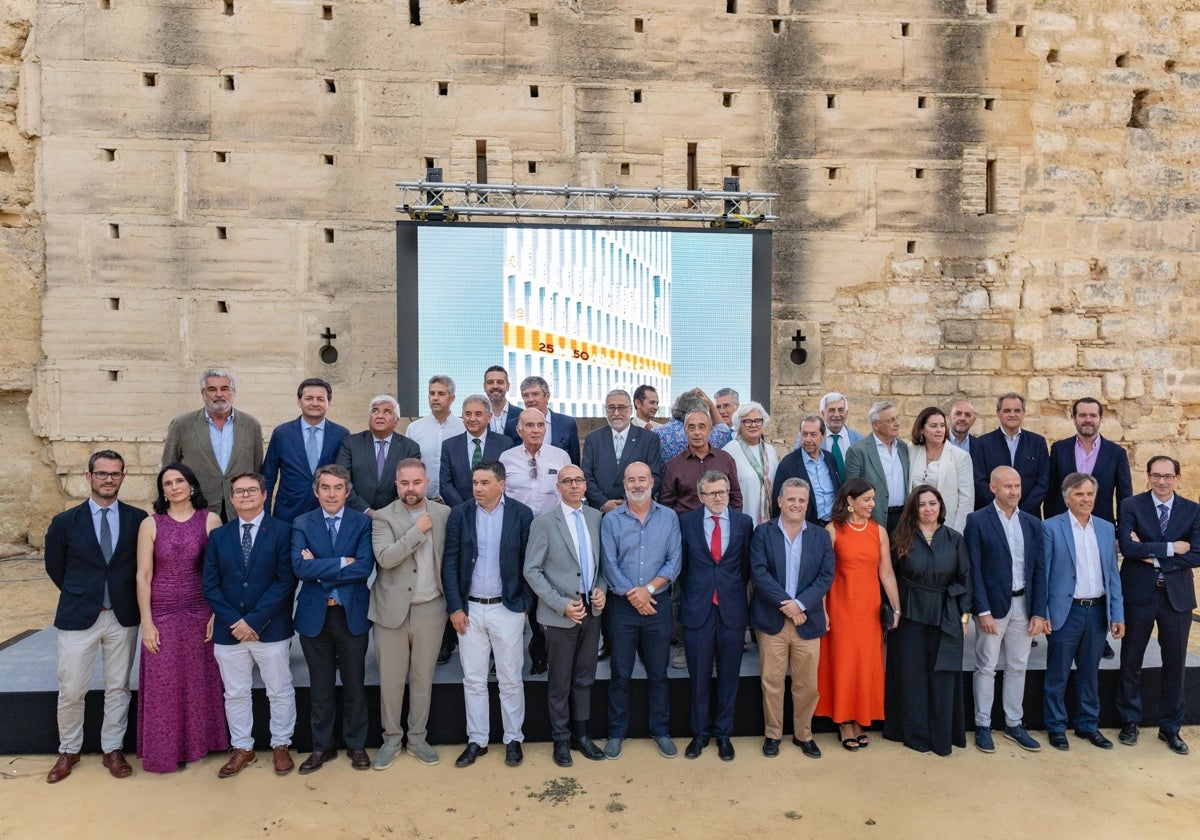 El Premio Nacional de Arquitectura Emilio Tuñón abre el acto de homenaje a los profesionales del Colegio de Arquitectos de Cádiz