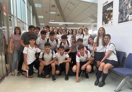 Los alumnos de Las Esclavas de El Puerto visitan el periódico LA VOZ de Cádiz