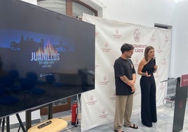 Un juanillo de seis metros de altura arderá con figuras de políticos internacionales en la plaza de San Antonio de Cádiz