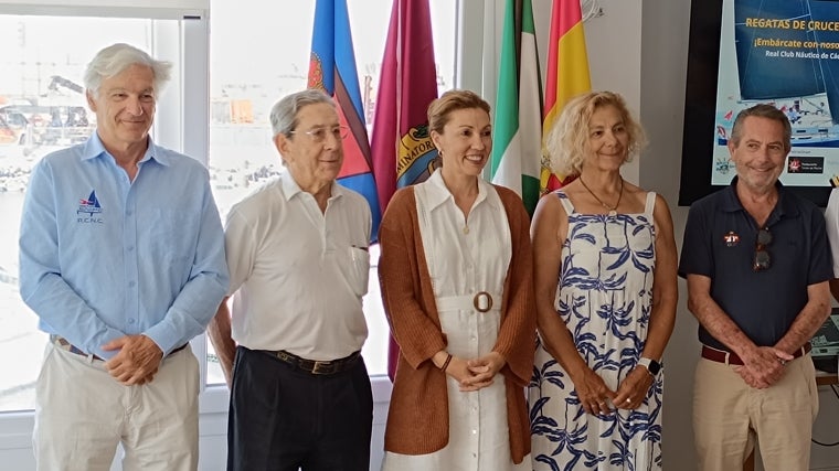 El Real Club Náutico de Cádiz levanta velas con un verano lleno de deporte, mar y convivencia