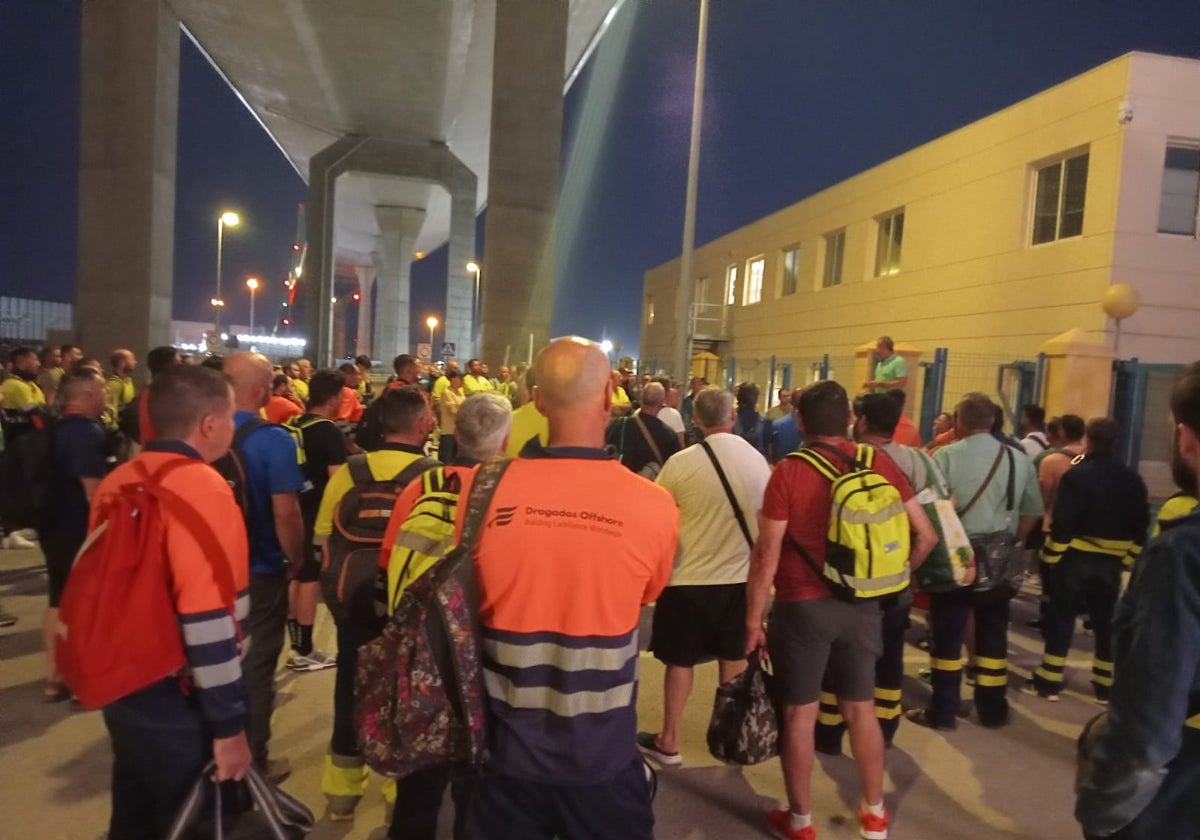 Asamblea a primera hora de este lunes sobre la convocatoria de huelga en el Metal