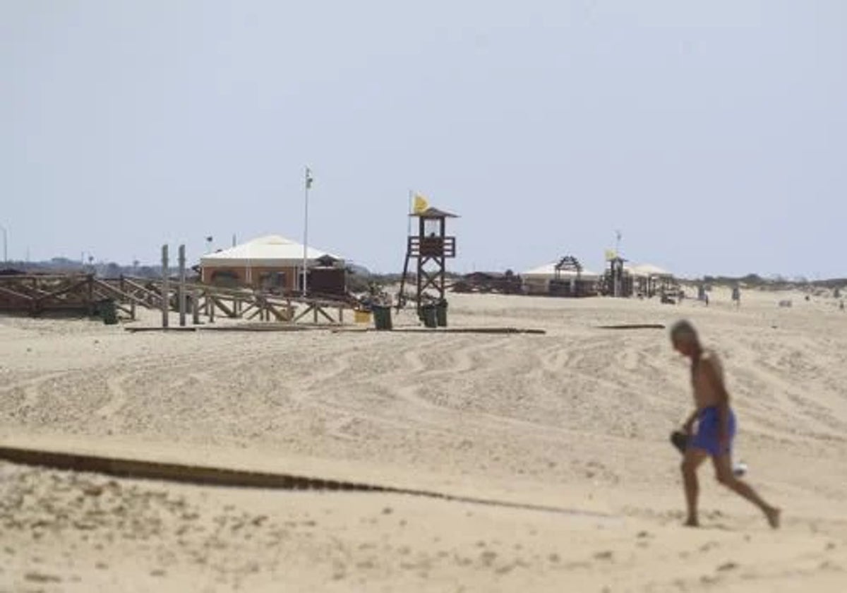 El fuerte viento de levante azotará Cádiz durante toda la jornada