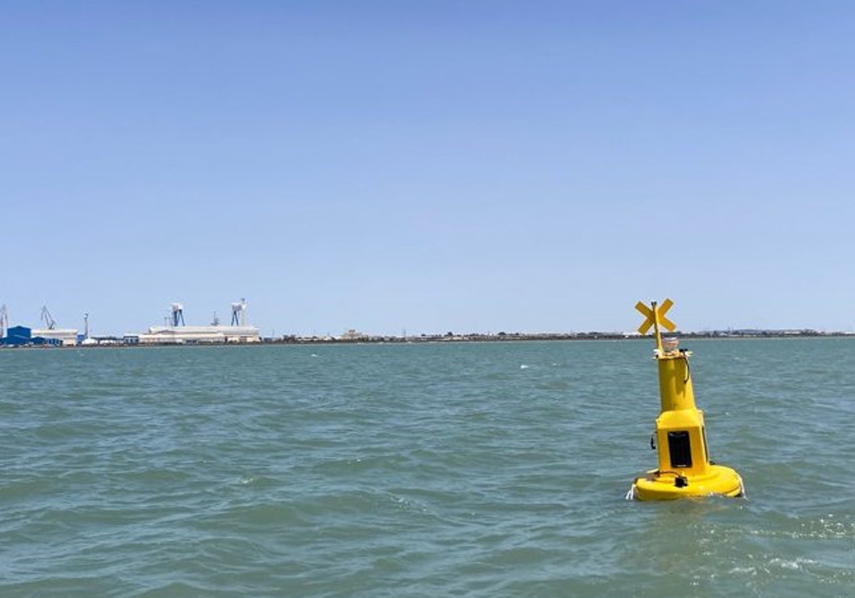 Una boya oceanográfica de última generación para monitorizar el impacto del cambio climático en la Bahía de Cádiz