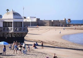 El Ayuntamiento de Cádiz destina más de 200.000 euros a mejorar accesos y seguridad en las playas