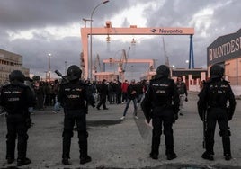 Subdelegación de Gobierno activa un fuerte dispositivo policial en Cádiz ante la huelga del Metal