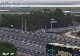 Reabre la carretera de acceso al polígono el Trocadero en Puerto Real tras protestas de la huelga del metal