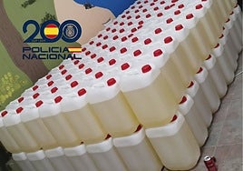 Cinco detenidos tras intervenir más de siete mil litros de gasolina para narcolanchas en Chipiona y Sanlúcar