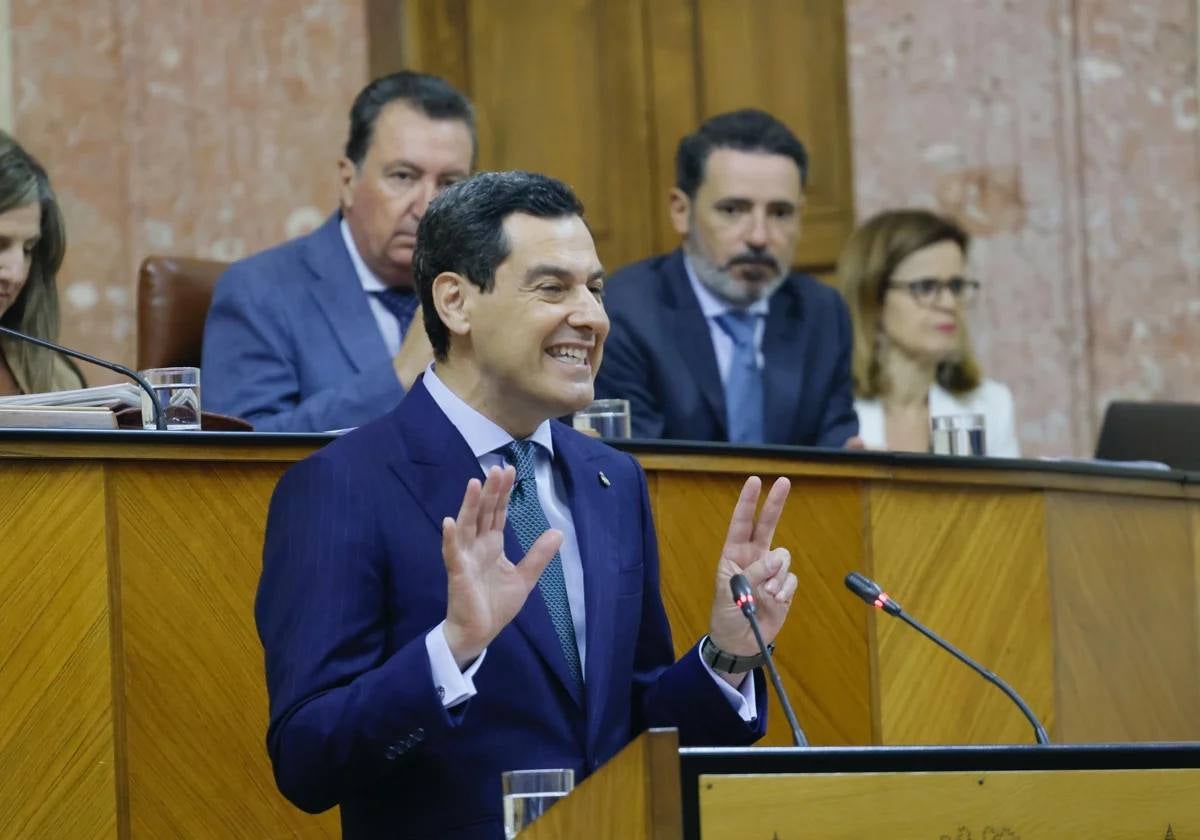 Juanma Moreno confía en un acuerdo «satisfactorio para ambas partes» que ponga fin a la huelga del Metal en Cádiz
