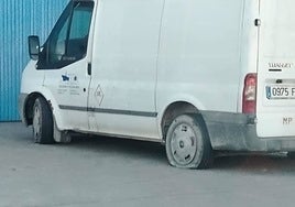 Pinchan las ruedas de una furgoneta y bloquean la entrada a una subcontrata de Navantia en Cádiz