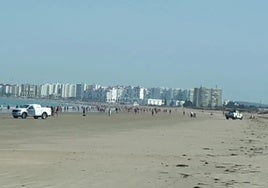 Muere un hombre en la playa portuense de Valdelagrana