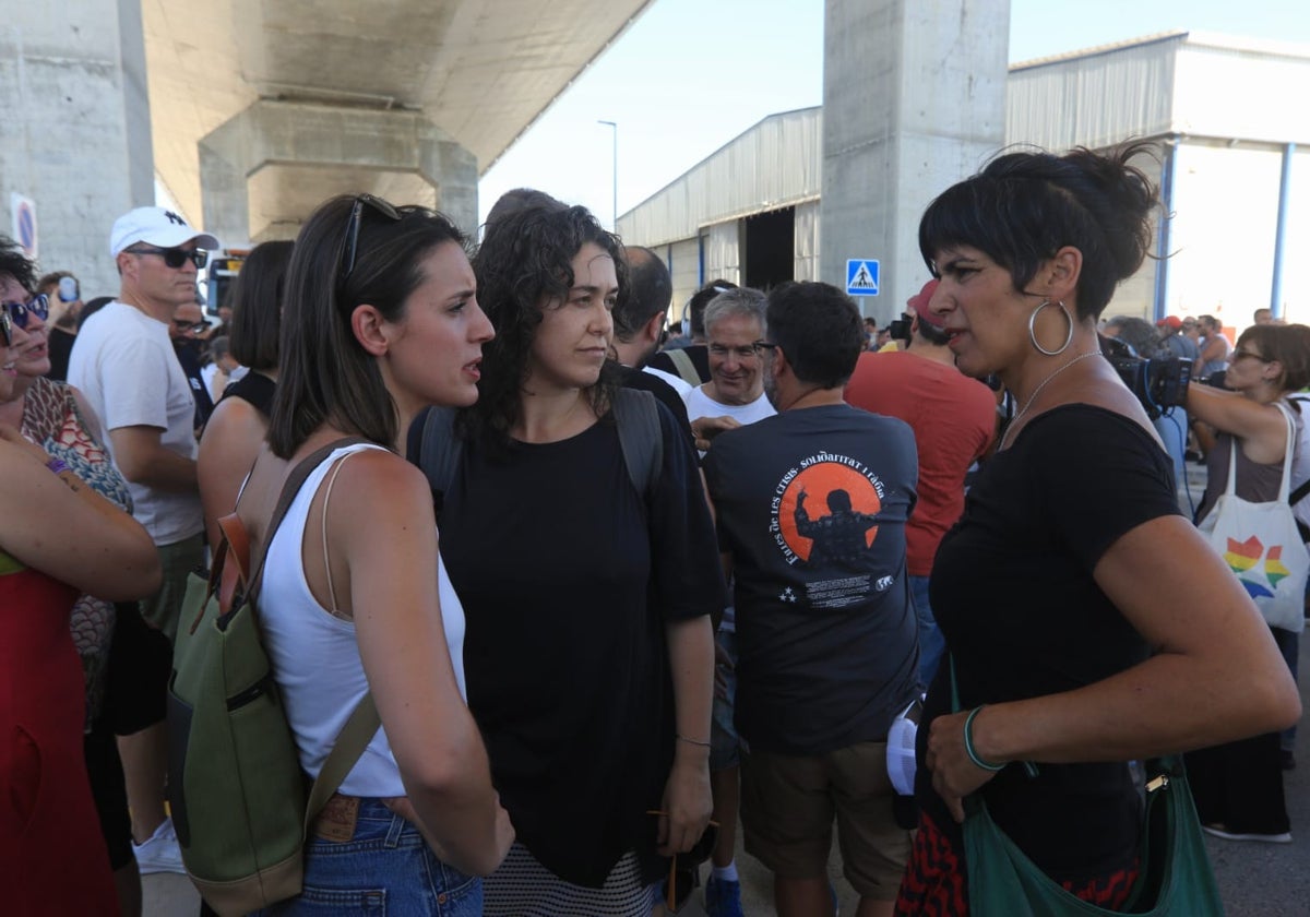 Irene Montero: «Es una huelga para defender una economía y la posibilidad de vidas dignas en la Bahía de Cádiz»