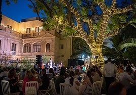 Vuelven las cenas musicales con «duende» en el Casa Palacio María Luisa de Jerez para dar la bienvenida al verano