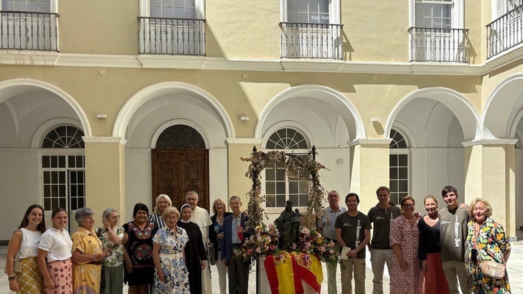 La nueva singladura de la Galeona, imagen de la Virgen del Rosario de Cádiz: rumbo a Hispanoamérica