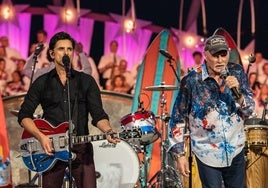 John Stamos, invitado especial en el concierto de The Beach Boys en Tío Pepe Festival en Jerez