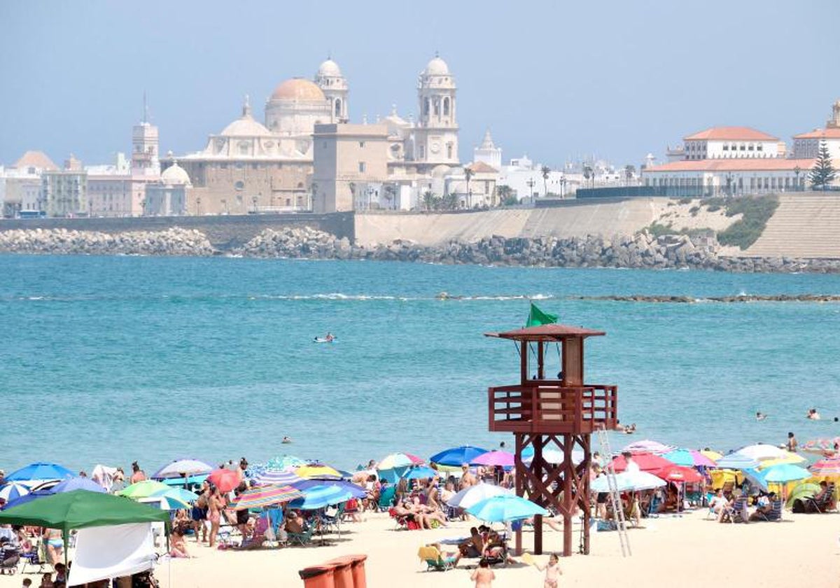 La playa ha sido uno de los mejores aliados frente al calor