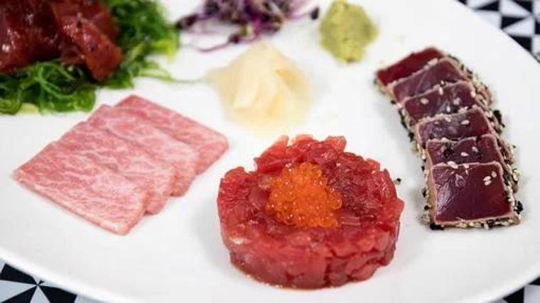 Imagen de un plato de atún del Restaurante Antonio, en Zahara de los Atunes