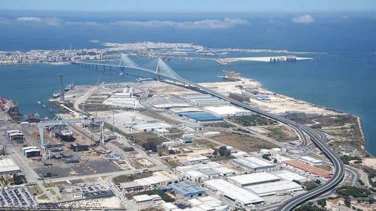 La Autoridad Portuaria tramita la petición de Dragados para ampliar sus instalaciones