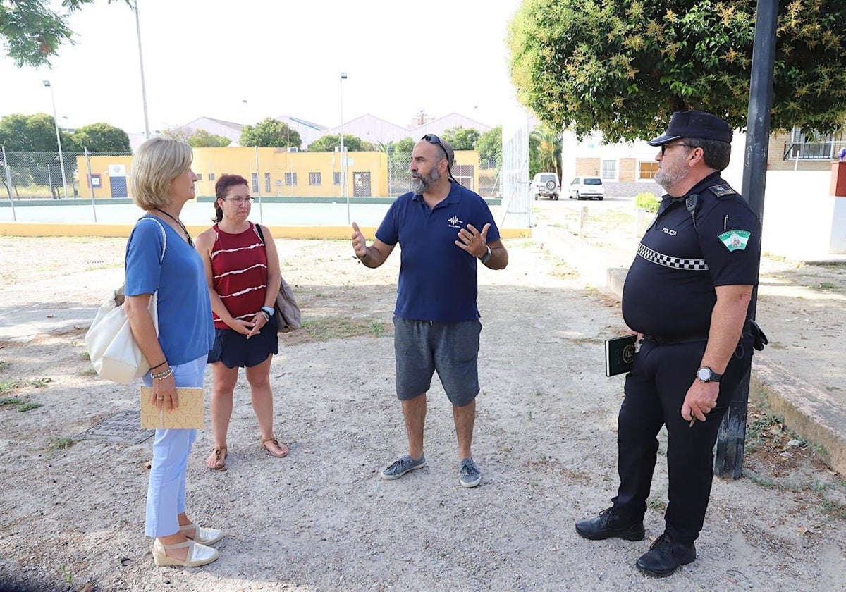 El Ayuntamiento de Jerez estudiará regularizar aparcamientos en El Pelirón y Renfurbis en grandes eventos