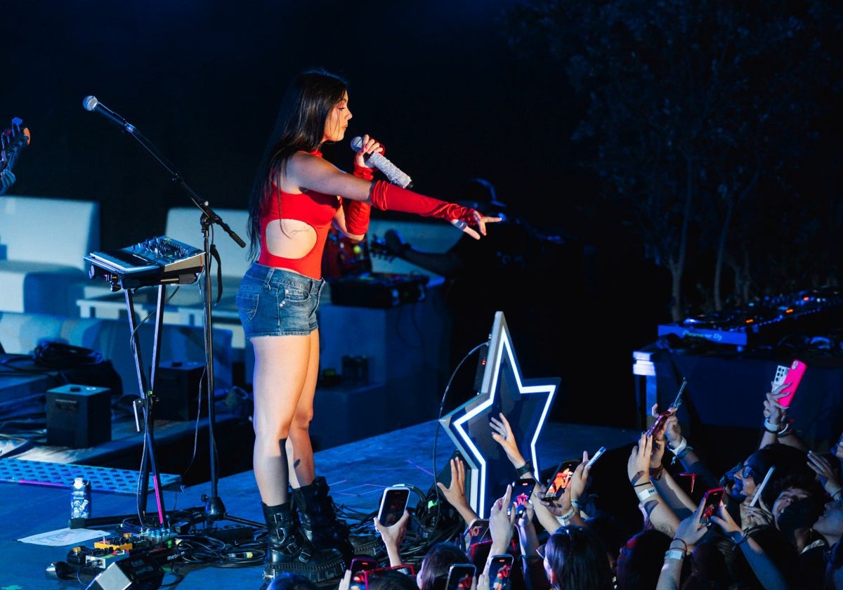 Fotos: Chiara Oliver en Concert Music Festival