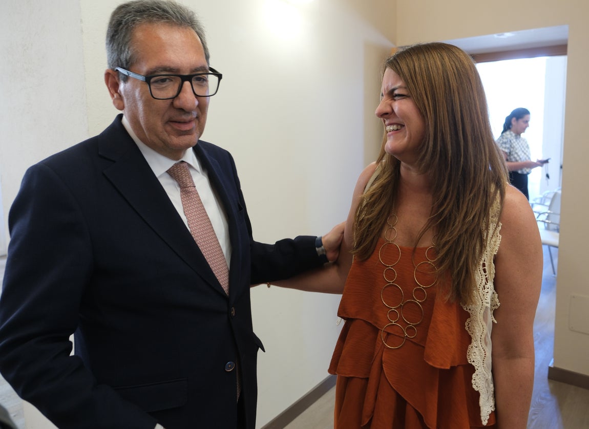 Antonio Pulido Gutiérrez y María Almagro