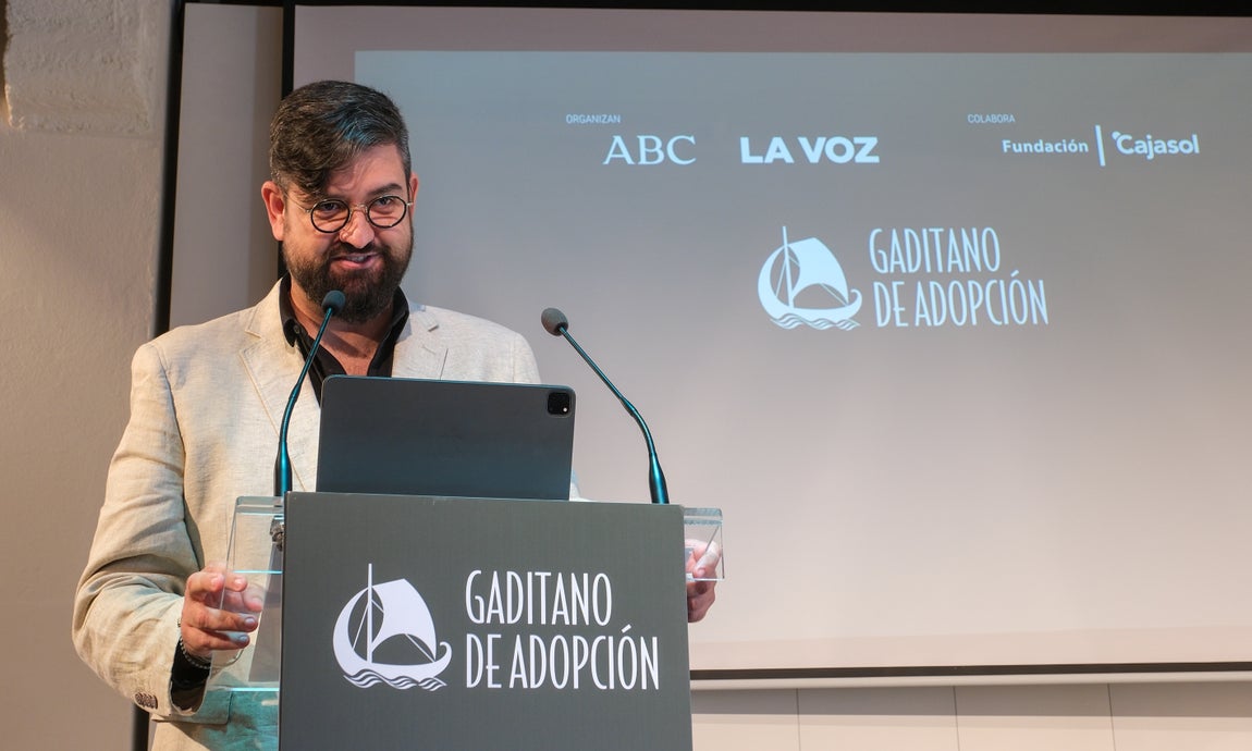 Las imágenes del acto de entrega del premio Gaditano de Adopción