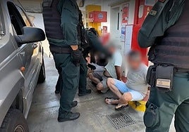 Gasolineras flotantes para narcos, el millonario negocio que montó Baldomero en Cádiz con dos barquitos