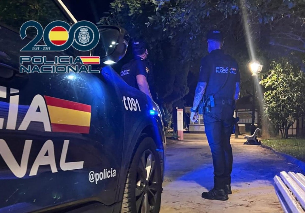 Agentes en el parque.
