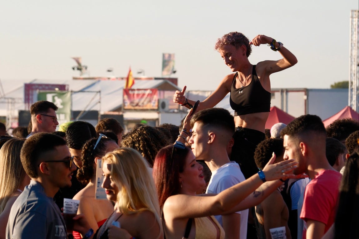 Fotos: Gran ambiente en la primera jornada del Puro Latino 2025