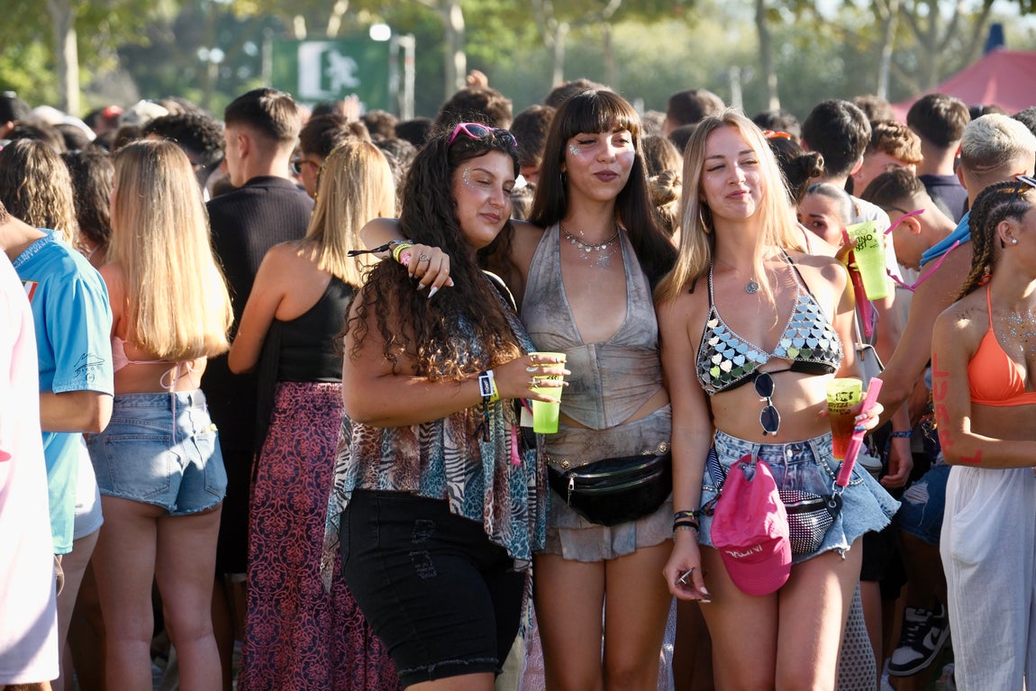 Fotos: Gran ambiente en la primera jornada del Puro Latino 2025