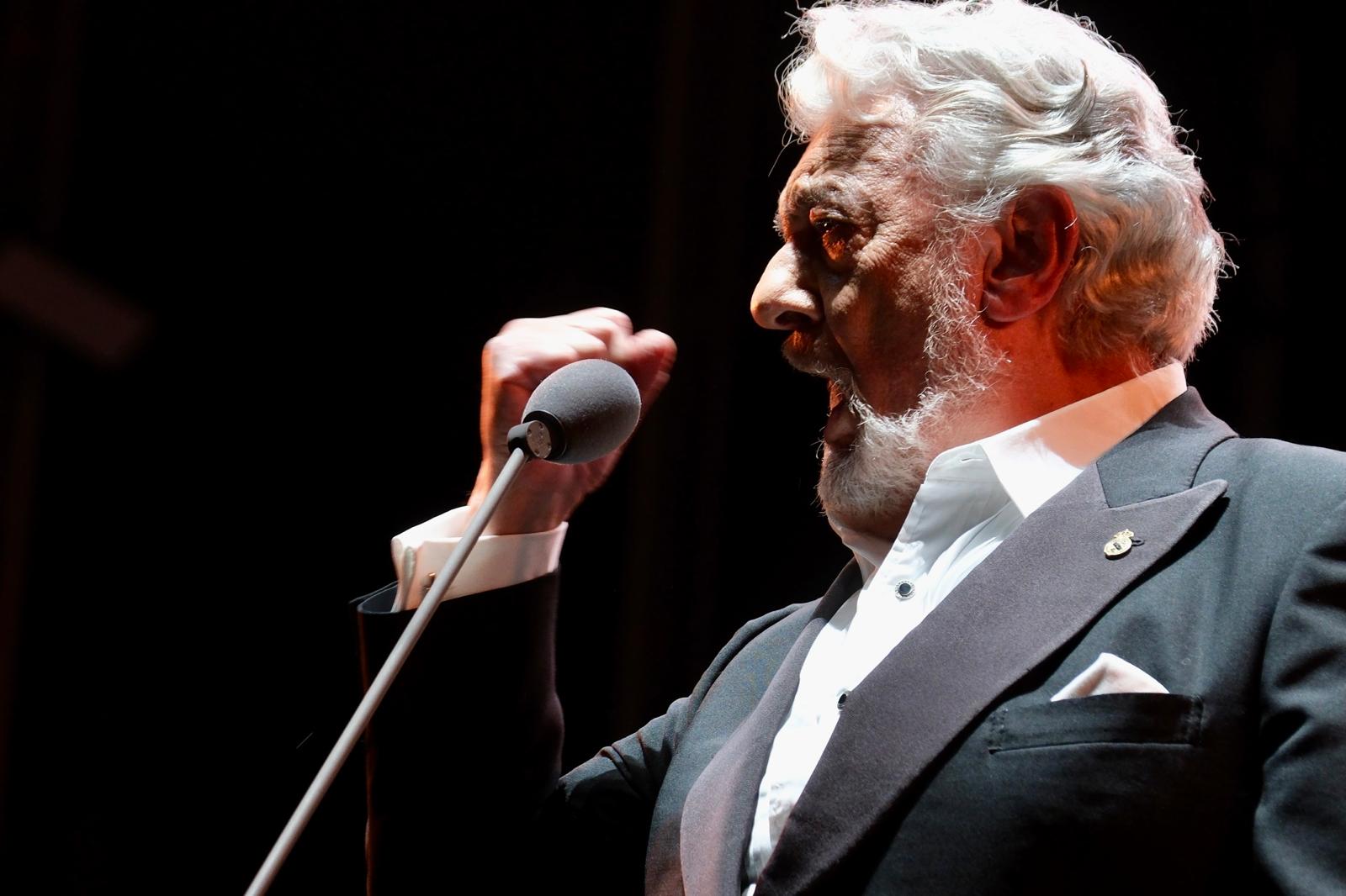 La voz de Plácido Domingo retumba en Chiclana