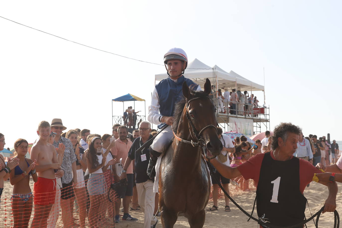 Fotos: Las Carreras de Caballos de Sanlúcar dan sus primeras galopadas
