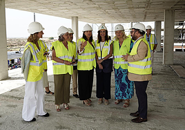 Rocío Díaz visita en San Fernando las obras de una nueva promoción de 81 viviendas protegidas