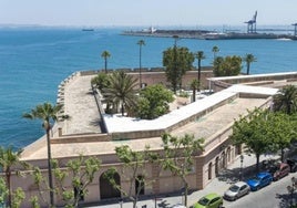 Cádiz invertirá 127.000 euros en la conservación del Baluarte de la Candelaria y reabrirá su paseo superior