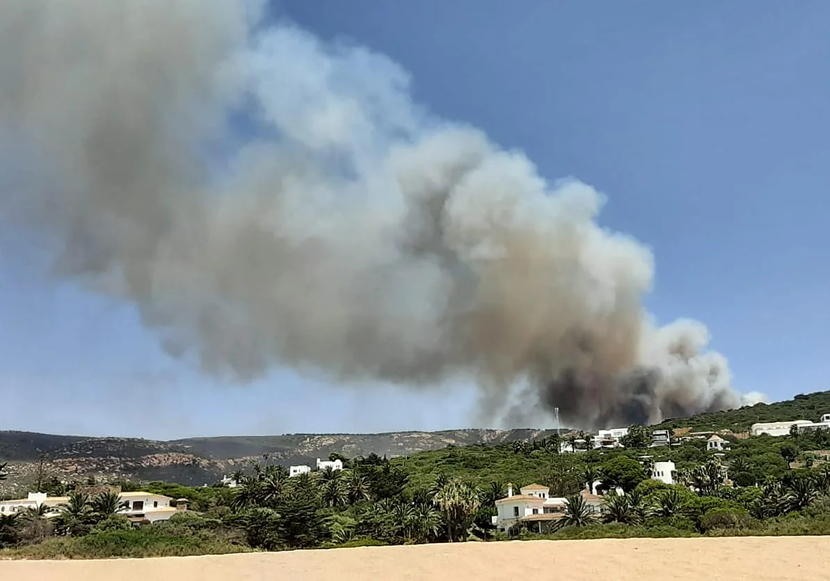 Incendio cerca de Atlanterra