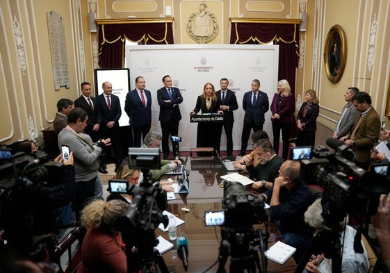 La Diputación formaliza el encargo a Tragsa para ejecutar las obras de Valcárcel en Cádiz.