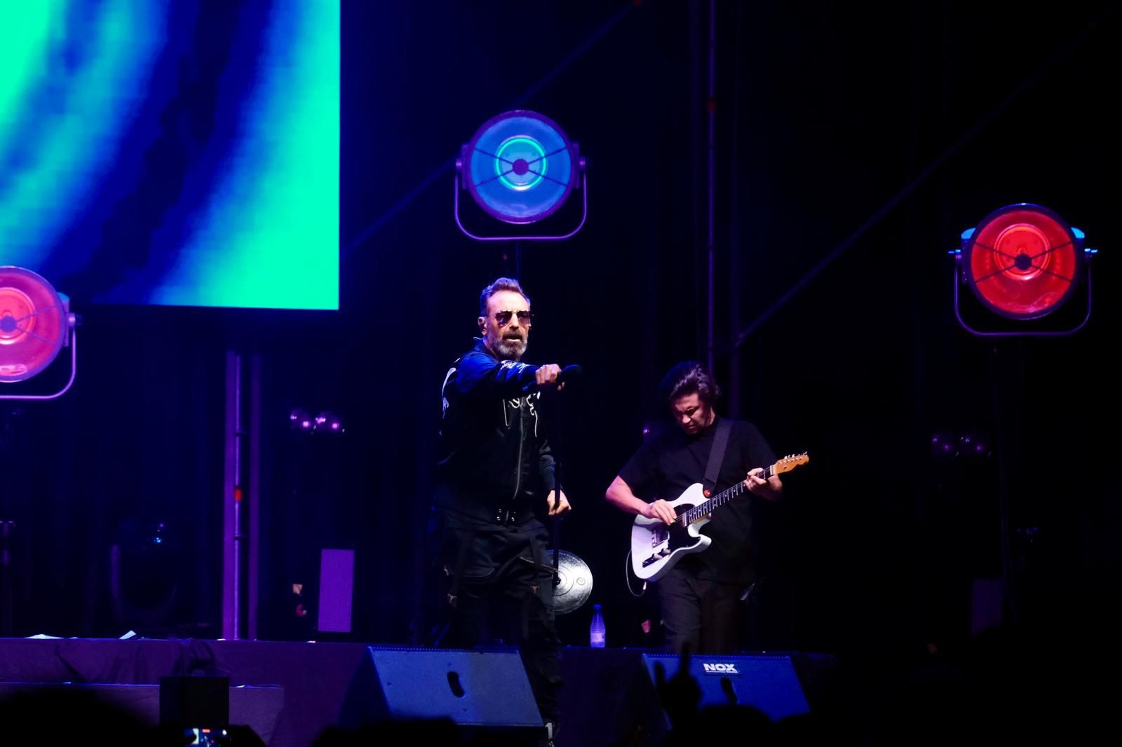Fotos: Los ojos en Cádiz miran con ilusión las historias de amor de OBK
