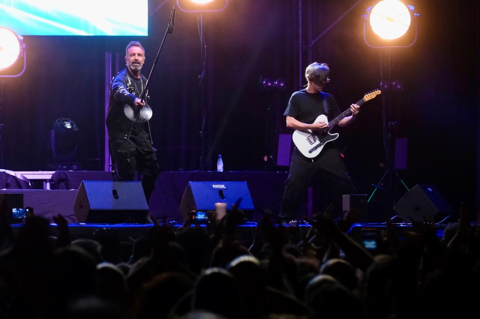 Fotos: Los ojos en Cádiz miran con ilusión las historias de amor de OBK