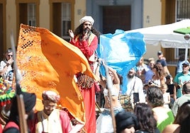 El Mercado Andalusí de Cádiz abre sus puertas en el corazón del Pópulo: un viaje en el tiempo entre gastronomía, música y artesanía