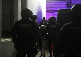 Cierre a otro 'negocio' del hachís y la cocaína en Sanlúcar: tenían detectores de presencia