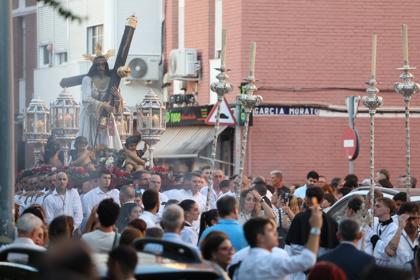 Fotos: Jesús Nazareno peregrina hacia la la Parroquia Nuestra Señora de Loreto